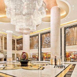 Hilton Guangzhou Baiyun - Free Shuttle For Canton Fair Period, Close To Luhu Golf Club & Leather Market